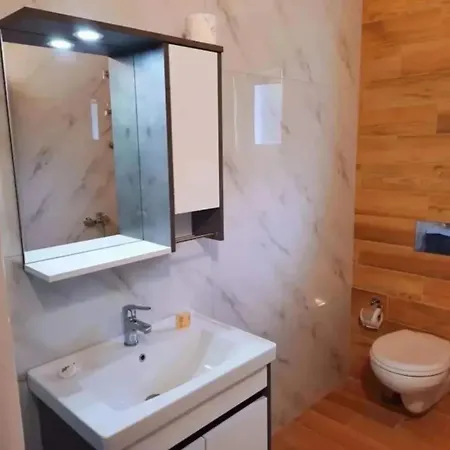 Goliku Villa Pestani