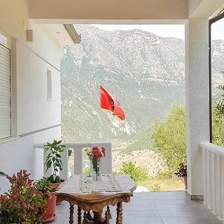 Villa Goliku Pestani