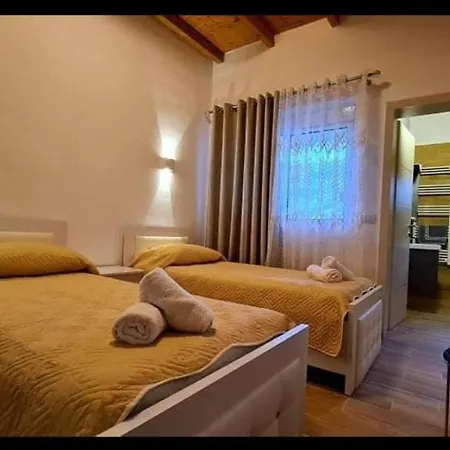 Villa Goliku Pestani